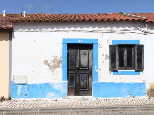 Casa venda em Cadaval, Vermelha