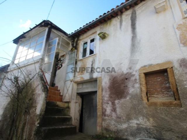 Casa venda em Coimbrã, Almalaguês