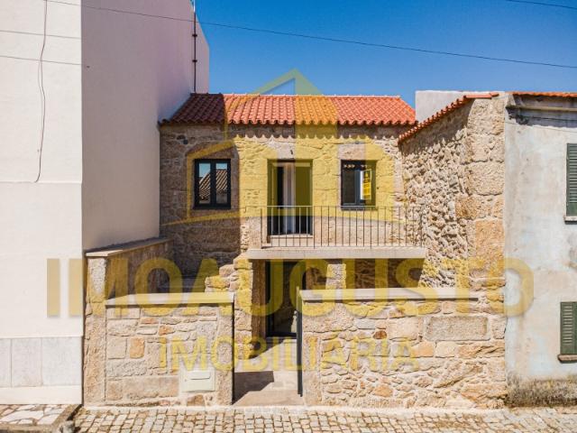 Casa venda em Guarda, Alfaiates