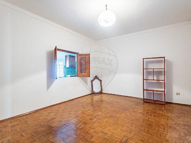Casa venda em Almoster, Santarém