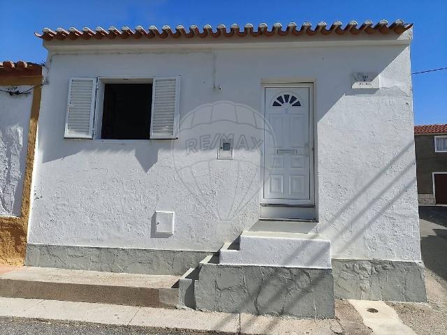 Casa venda em Amareleja, Moura