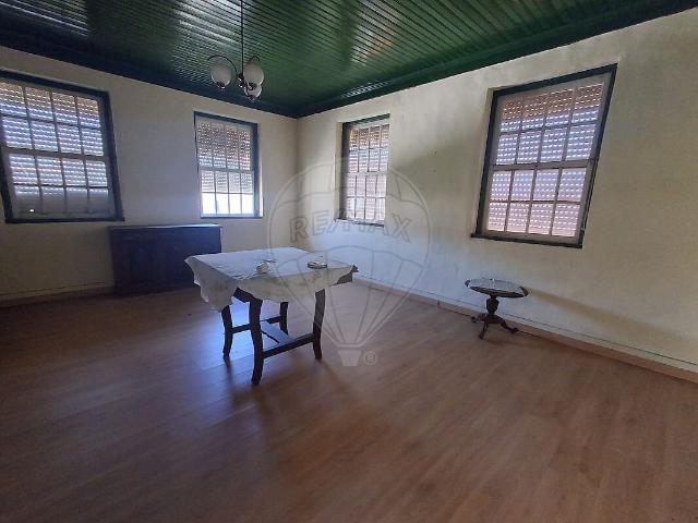 Casa venda em Tões, Armamar