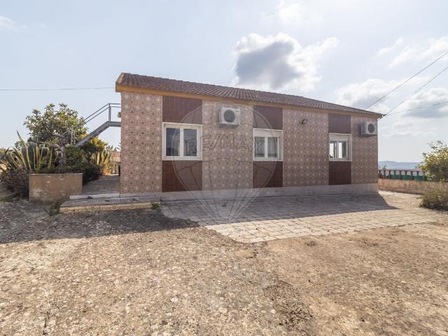 Casa venda em S. Tiago dos Velhos, Arruda Dos Vinhos