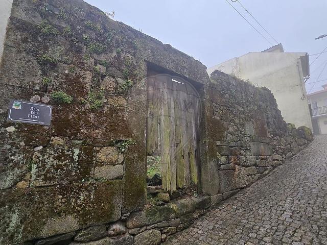 Casa venda em Avões, Lamego