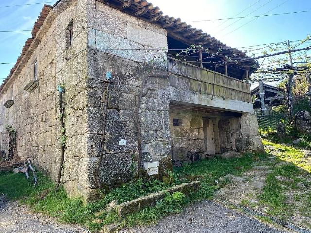 Casa venda em Azias, Ponte da Barca