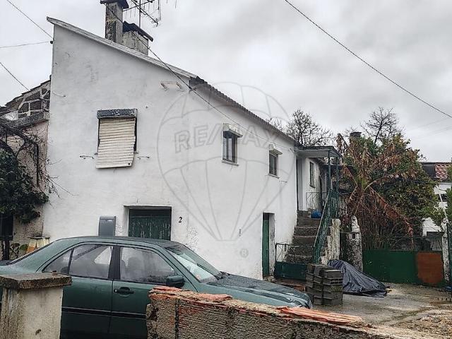 Casa venda em Cavernães, Viseu