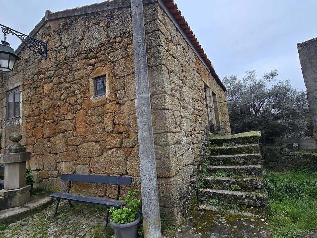 Casa venda em Caria, Belmonte