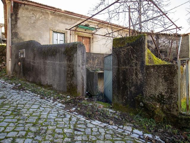 Casa venda em Castanheira de Pera e Coentral, Castanheira de Pera