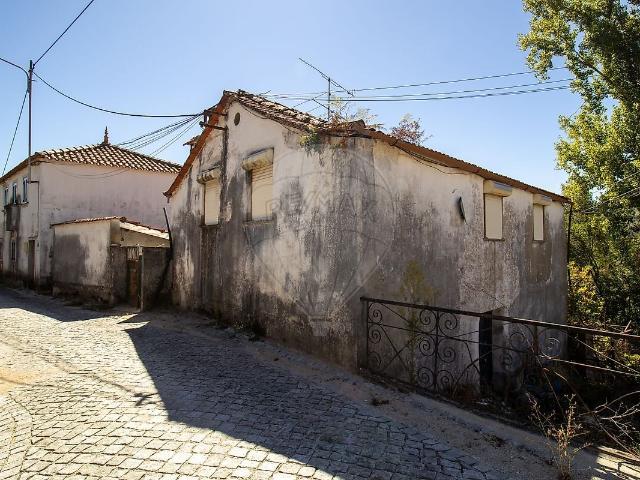 Casa venda em Castanheira de Pera e Coentral, Castanheira de Pera