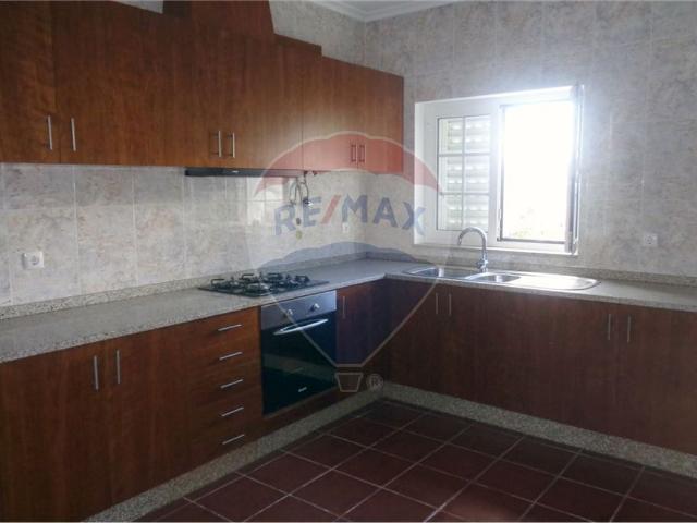 Casa venda em Santa Cruz/Trindade e Sanjurge, Chaves