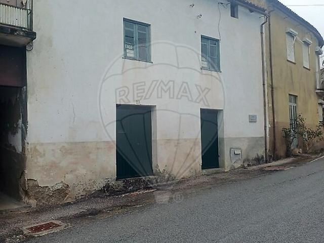 Casa venda em Covas e Vila Nova de Oliveirinha, Tábua