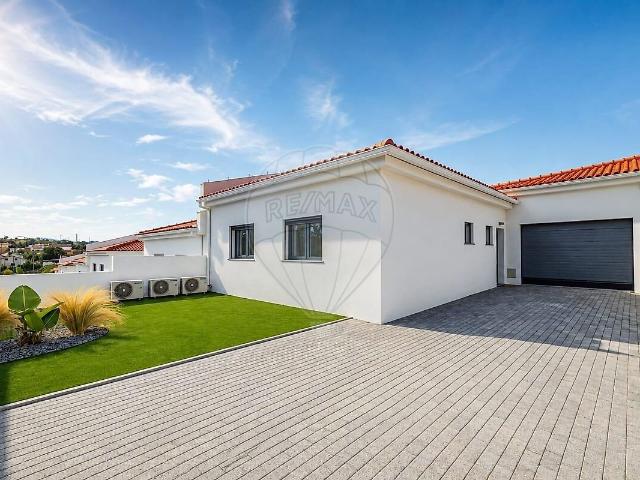 Casa venda em Golpilheira, Batalha