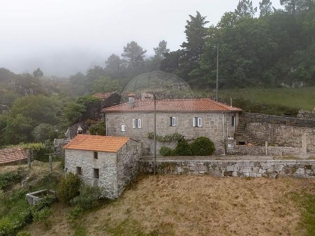 Casa venda em Guardão, Tondela