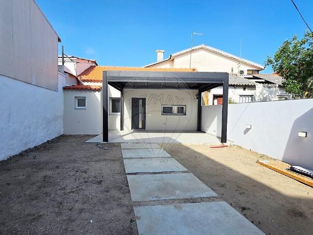 Casa venda em Outeiro da Fonte, Leiria