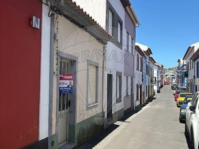Casa venda em Angra (Nossa Senhora da Conceição), Angra do Heroísmo