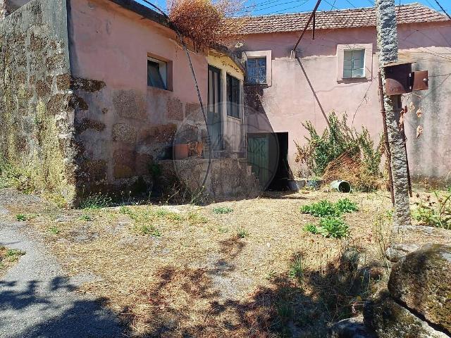 Casa venda em Paredes de Viadores, Paredes de Viadores e Manhuncelos