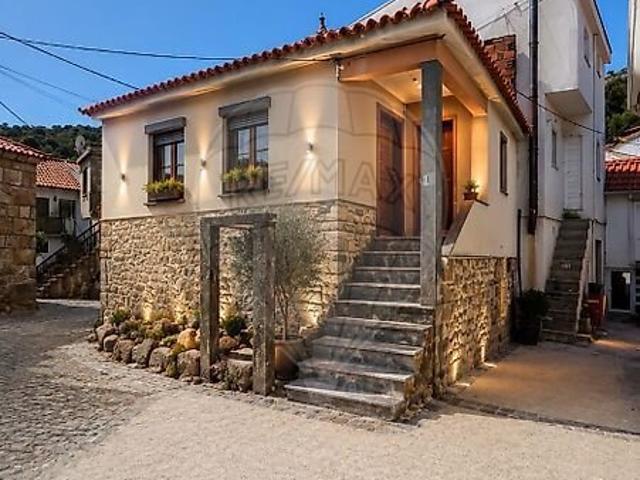 Casa venda em Penude, Lamego