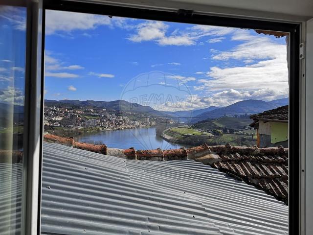 Casa venda em Sergude, Peso Da Régua