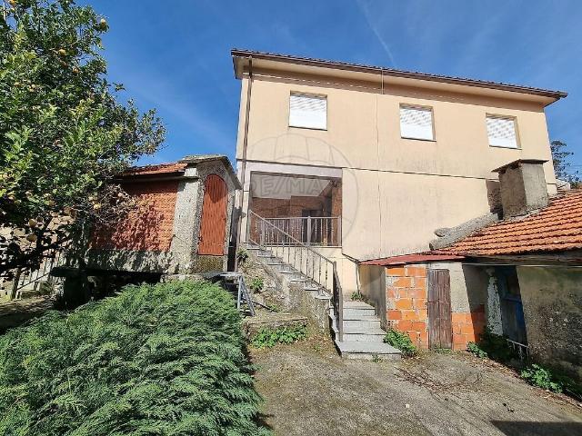 Casa venda em Portela e Extremo, Arcos de Valdevez
