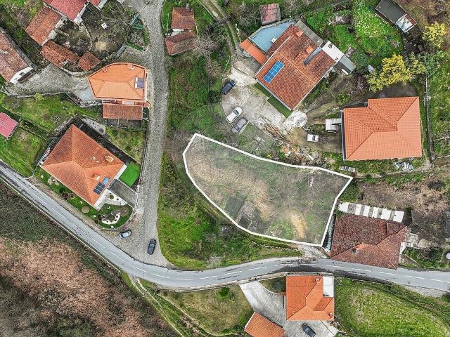 Casa venda em Quinchães, Fafe