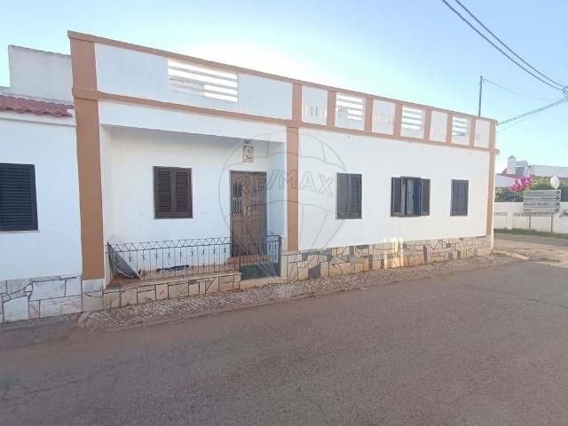 Vivenda venda em Ribeira de Alte, Albufeira