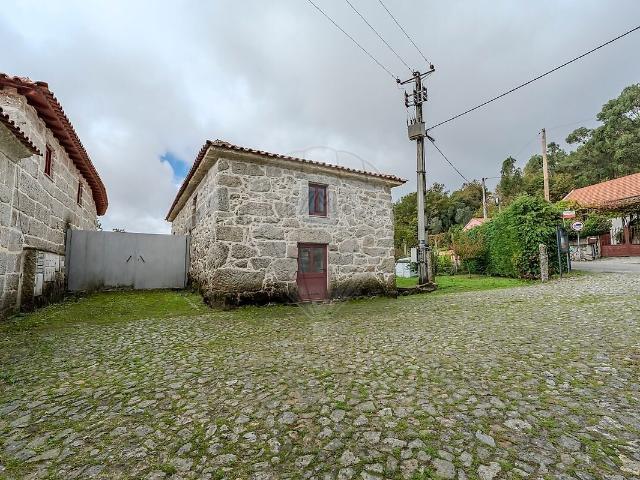 Casa venda em Ribeiros, Fafe
