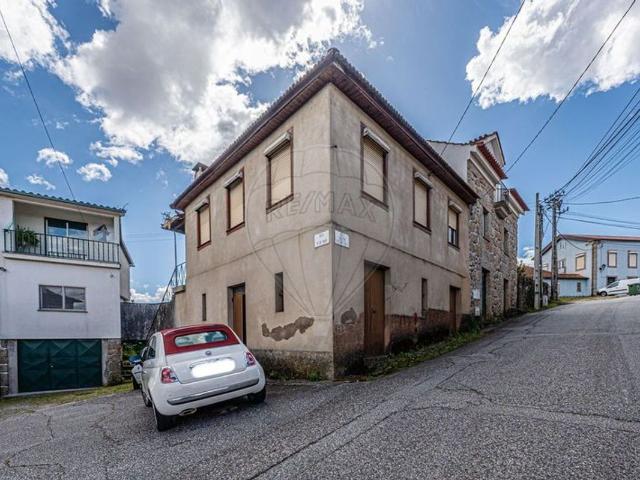 Casa venda em Couto Do Mosteiro, Viseu