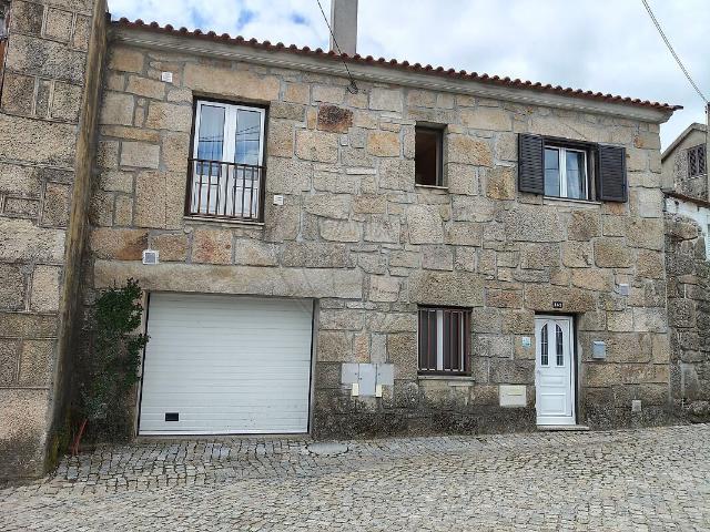 Casa venda em Vila Cova à Coelheira, Viseu