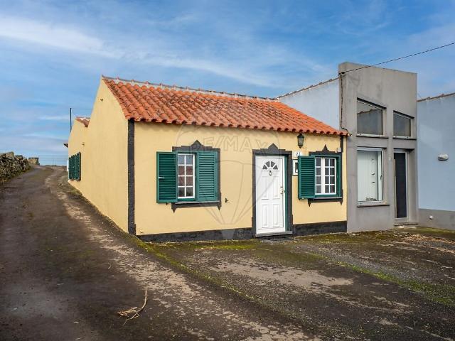 Casa venda em Vila de São Sebastião, Angra do Heroísmo