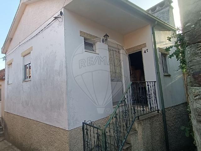 Casa venda em Venda Nova, Mesão Frio
