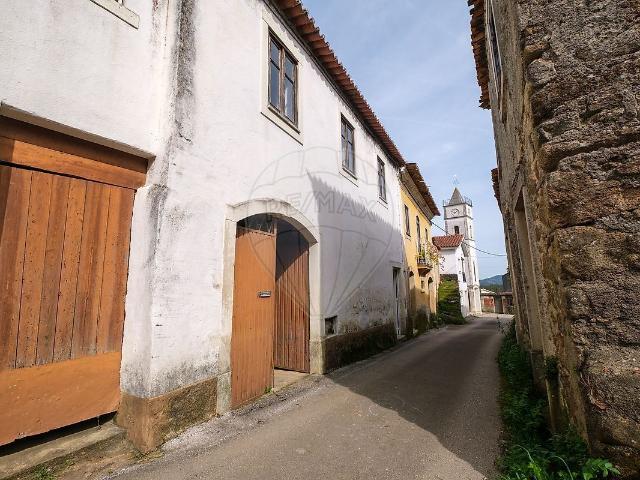 Casa venda em Vila Nova, Miranda do Corvo