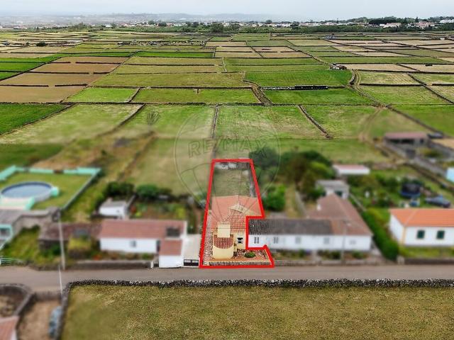 Casa venda em Vila Nova, Praia da Vitória