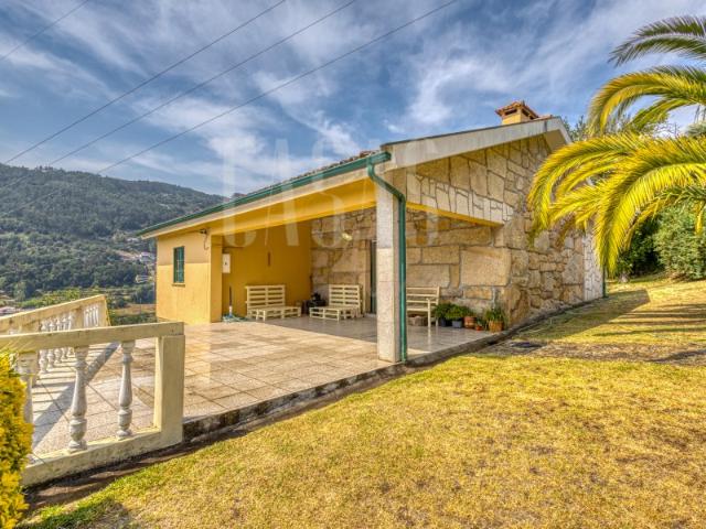 Casa venda em Meijoadas, Espadanedo