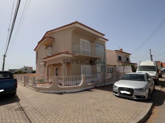 Casa venda em Azeitão (São Lourenço e São Simão), Setúbal