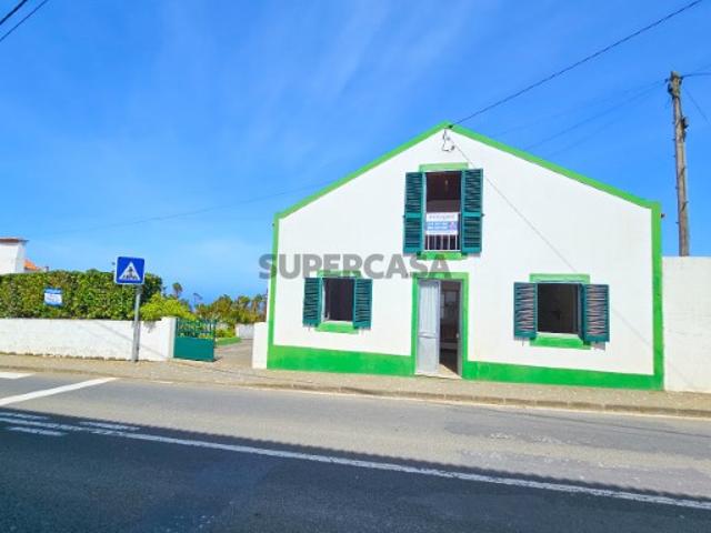 Casa venda em Açores, Ajuda Da Bretanha