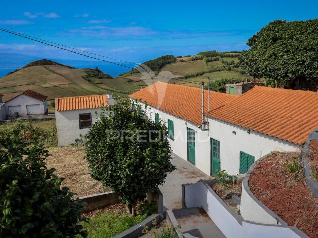 Casa venda em Açores, Velas