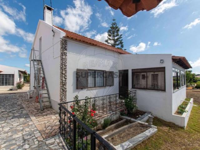 Casa venda em Alenquer (Santo Estêvão e Triana), Alenquer