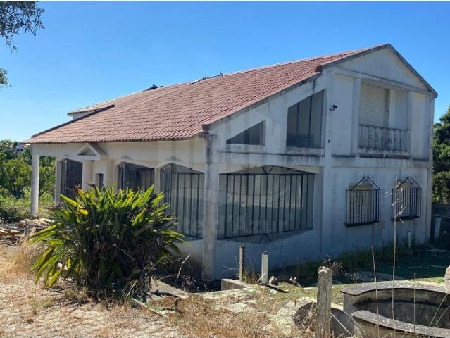 Casa venda em Azeitão (São Lourenço e São Simão), Setúbal