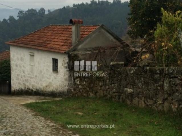 Casa venda em Cinfães, Viseu