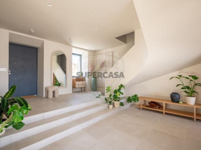Casa venda em Praia das Maçãs, Sintra
