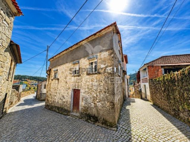 Casa venda em Lalim, Lamego