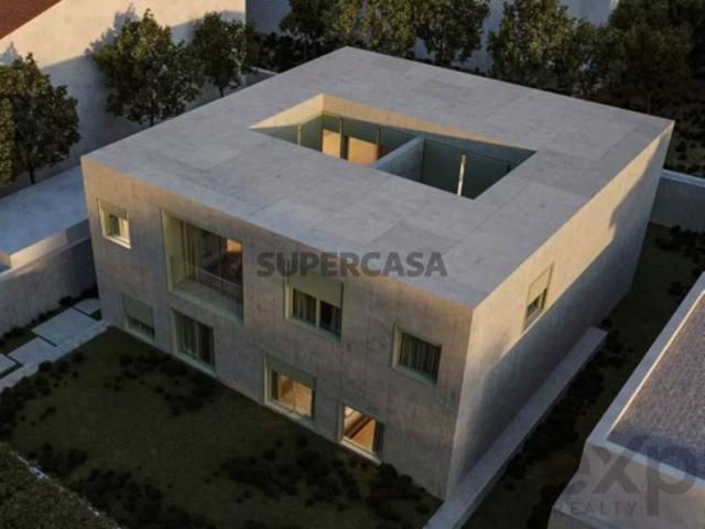 Casa venda em Porto, Lordelo Do Ouro