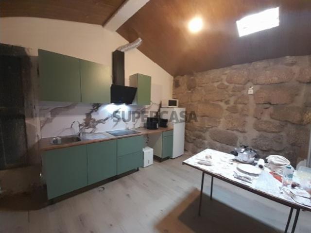 Casa venda em Mouraz e Vila Nova da Rainha, Tondela