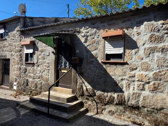 Casa venda em Guimarães de Tavares, Mourilhe