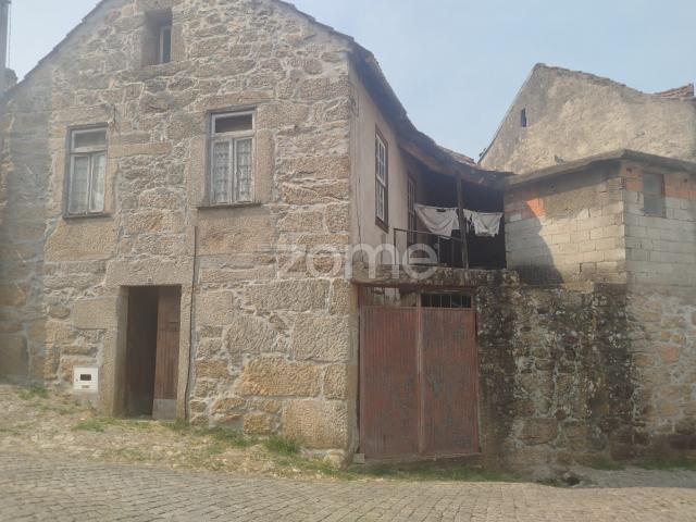 Casa venda em Abrunhosa do Mato, Mourilhe
