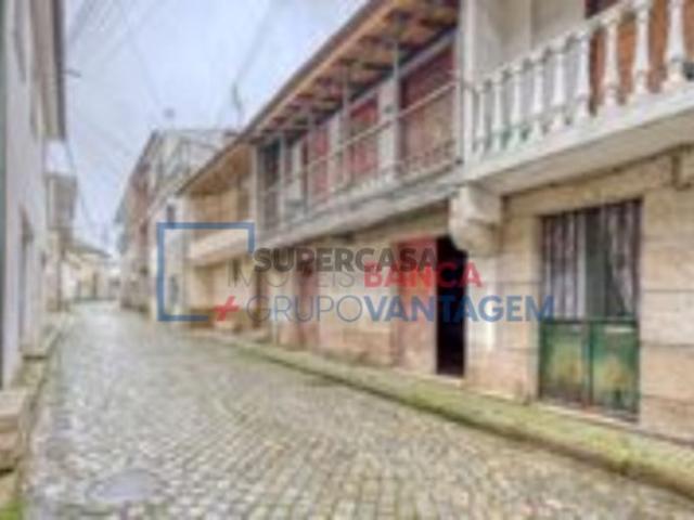 Casa venda em Argeriz, Vila Real