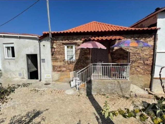 Casa venda em Eixes, Mirandela