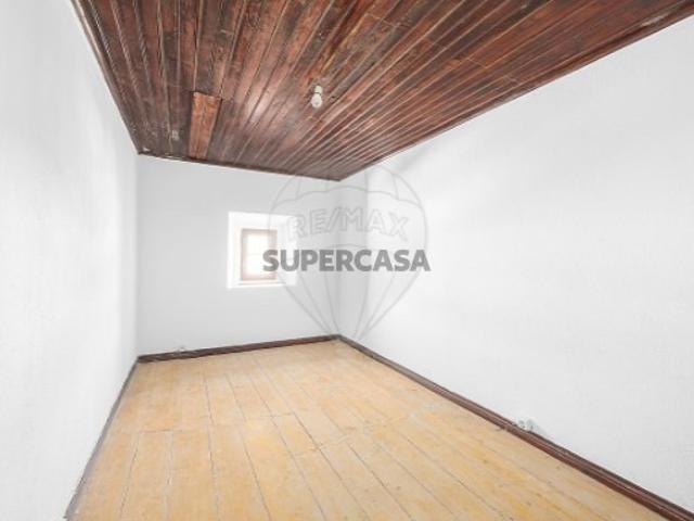 Casa venda em Santa Maria, São Pedro e Matacães, Torres Vedras