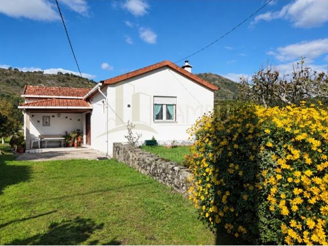 Casa venda em Vilar de Mouros, Caminha