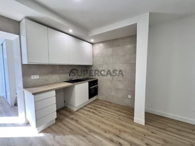 Casa venda em Santo António Da Charneca, Setúbal